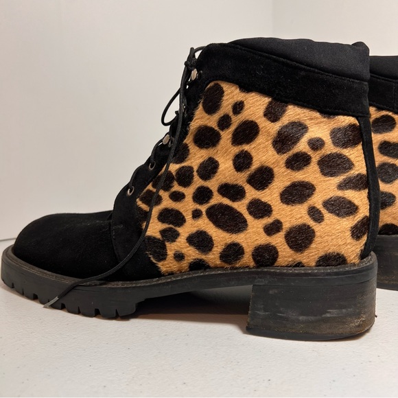 Stuart Weitzman Booties Size 9 Cheetah Print Boot - Picture 5 of 12
